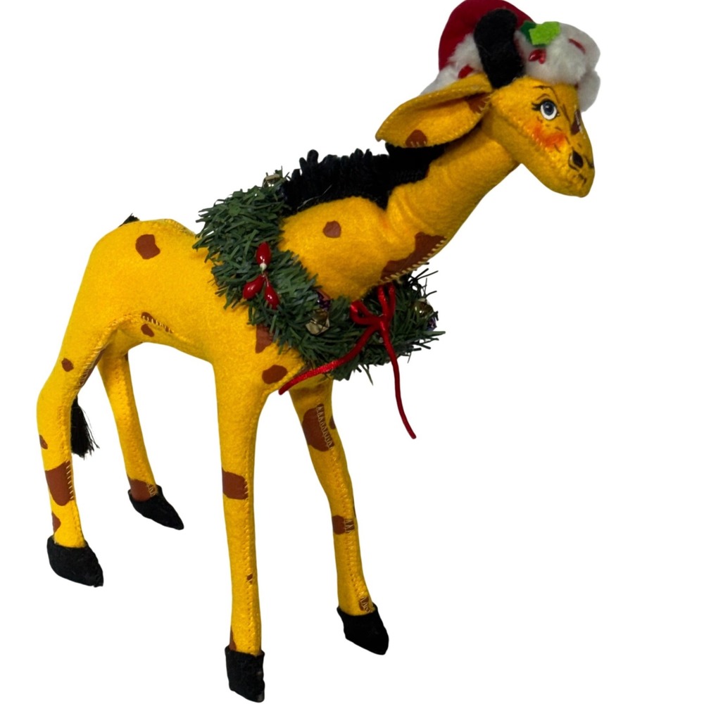 Annalee 12" Christmas‎ Giraffe Plush with Santa Hat and Wreath